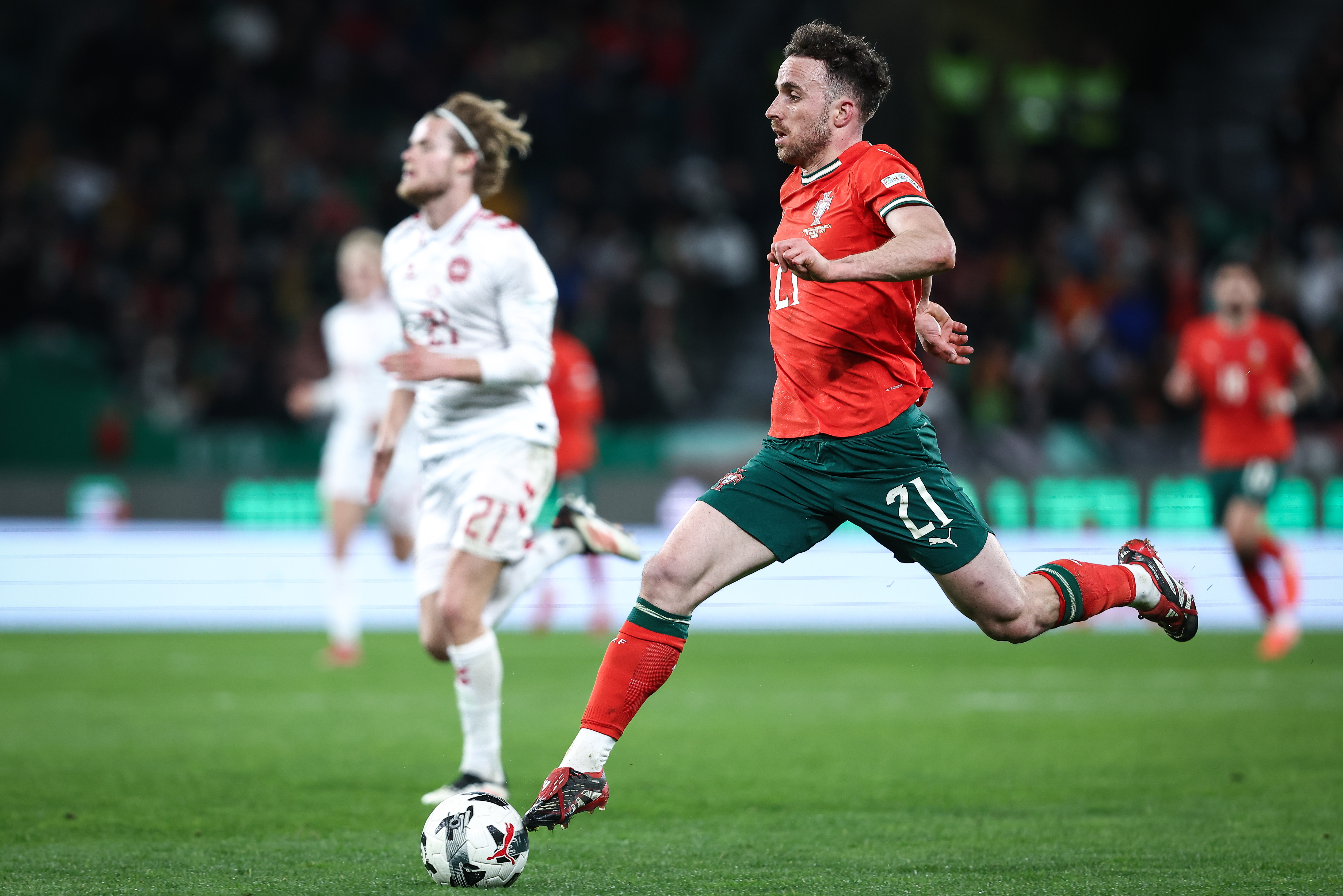 瑞典击败波兰，携手葡萄牙晋级欧洲杯