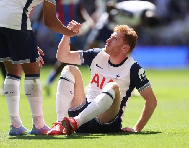 包含士饵士伯林连续轮不胜，保级压力加剧的词条