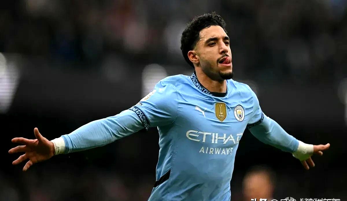 曼城逆转取胜热刺,蓝月亮继续追赶 曼城逆转取胜热刺,蓝月亮继续追赶