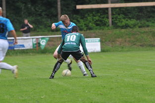 开云下载-蒙特雷教练组强化体能训练，备战关键战