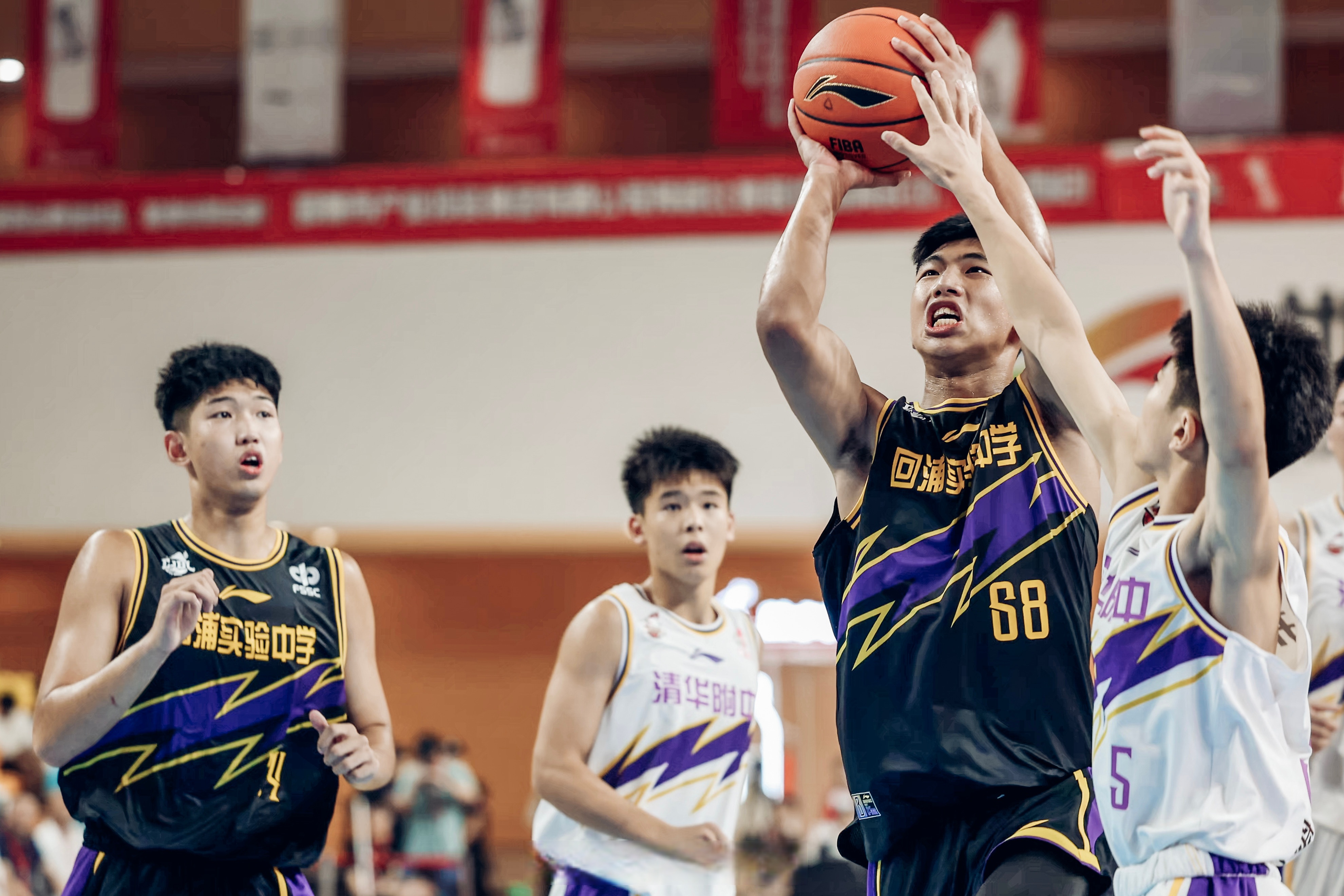 东亚篮球锦标赛半决赛上演惊险一幕,中国男篮险胜晋级决赛的简单介绍 东亚篮球锦标赛半决赛上演惊险一幕,中国男篮险胜晋级决赛的简单介绍