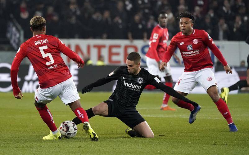 开云体育入口-美因茨在比赛中展现强大实力，取得胜利