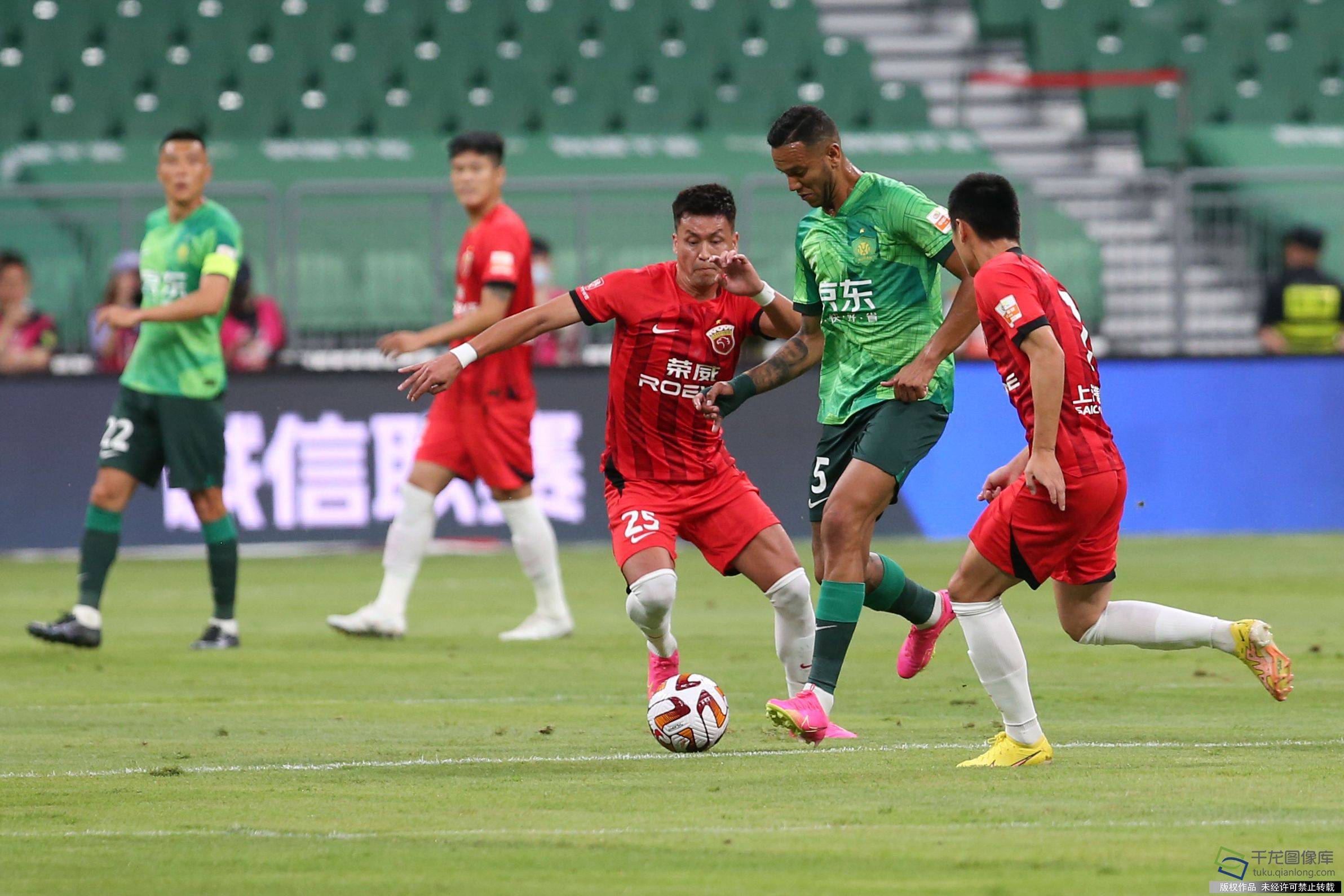 开云体育平台APP-北京国安球员合力训练，锻炼体能的简单介绍