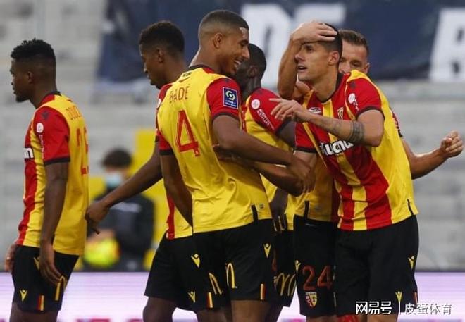 南特客场击败兰斯,结束连败颓势 南特客场击败兰斯,结束连败颓势
