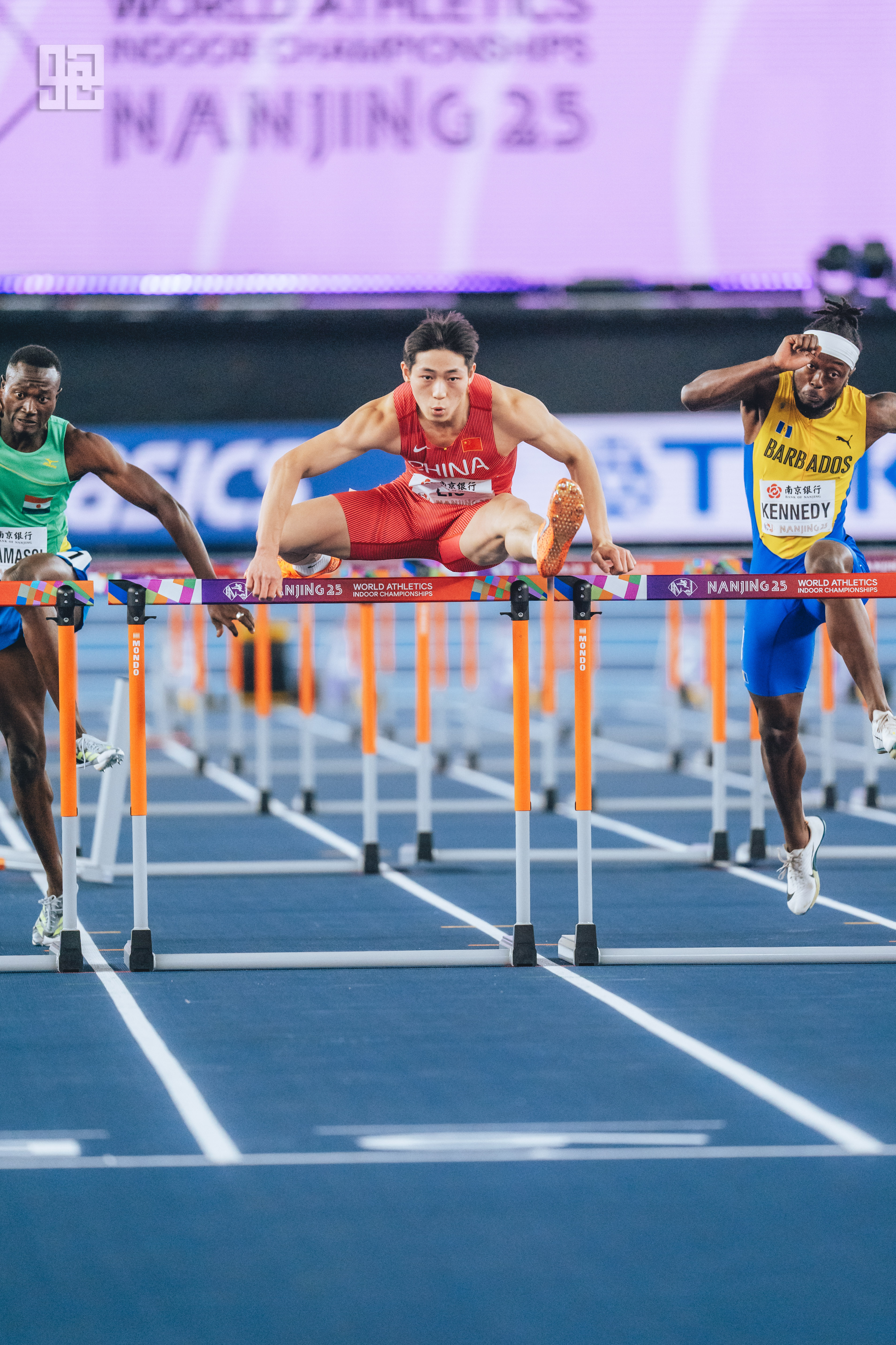 田径选手冲刺如闪电,斩获铜牌的简单介绍 田径选手冲刺如闪电,斩获铜牌的简单介绍