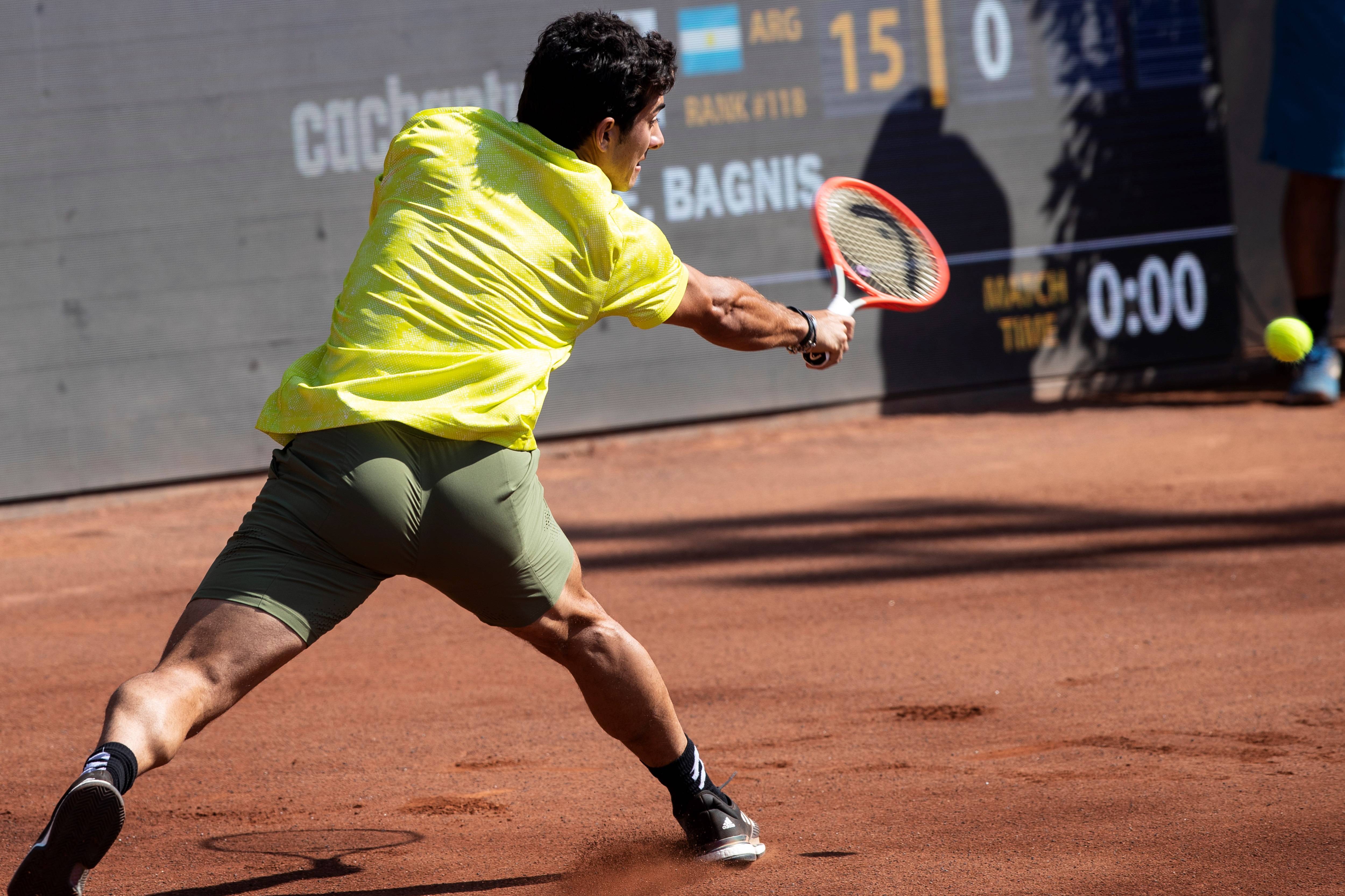 帆船比赛中阿根廷选手获得银牌