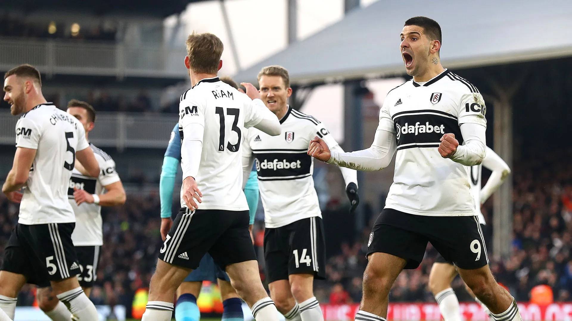 斯图加特阵容调整频繁,球队整体稳定性受挑战 斯图加特阵容调整频繁,球队整体稳定性受挑战