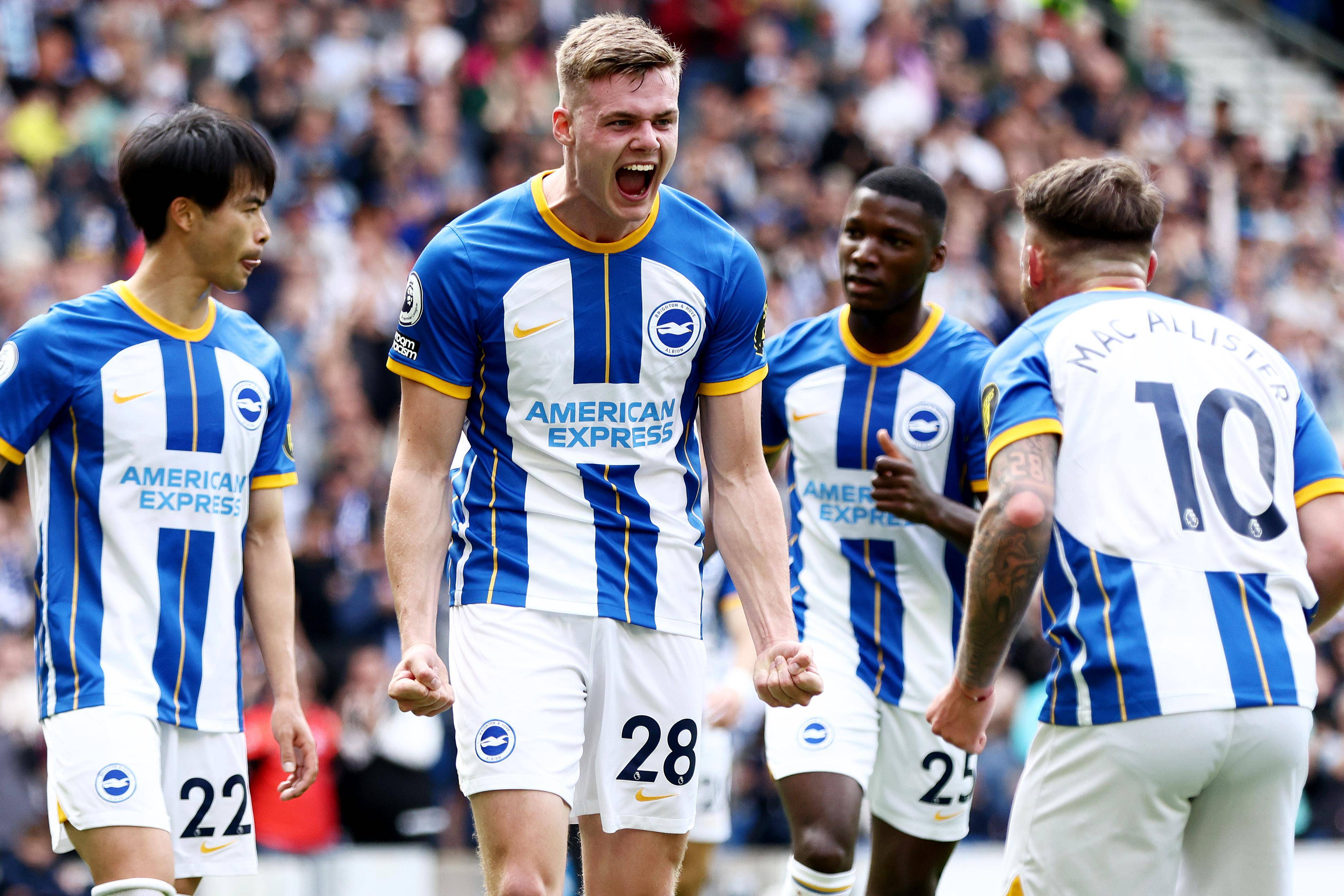 开云体育-切尔西逆转胜利，球队士气高涨