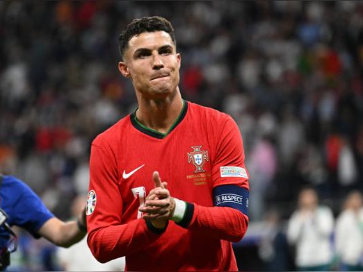 开云体育官方网站-欧洲球队在最新一轮比赛中获得胜利