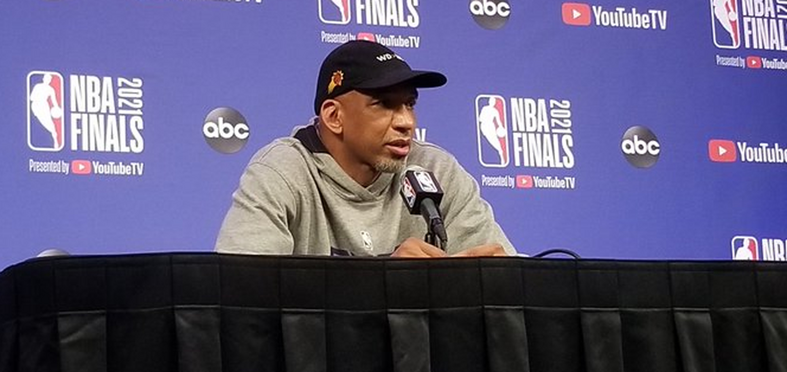 开云体育下载-雄鹿力克黄蜂，米德尔顿：我们需要保持专注