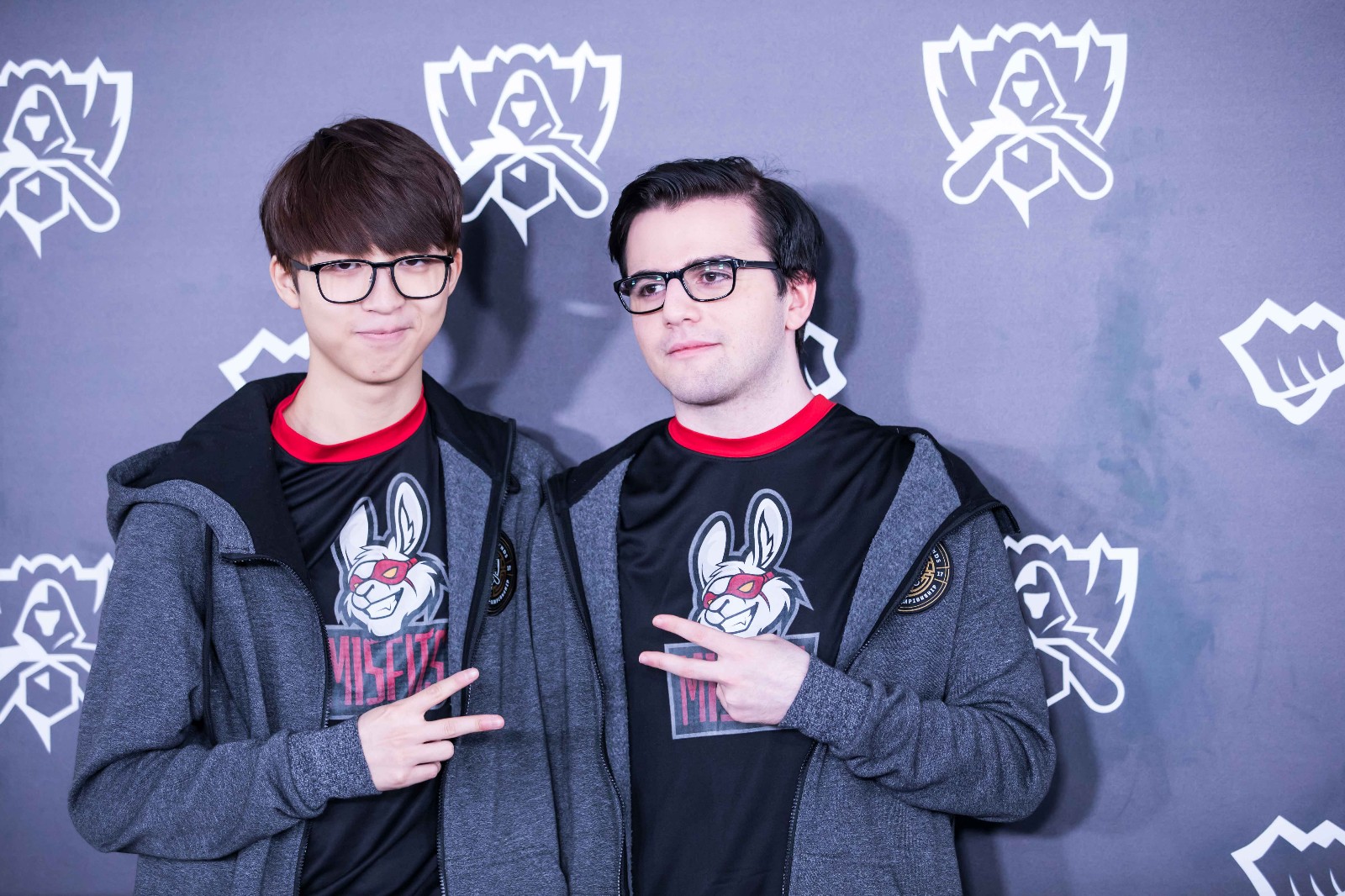 V5绝杀MAD,Hanssama团战一打五全球总决赛2:1(北京) V5绝杀MAD,Hanssama团战一打五全球总决赛2:1(北京)