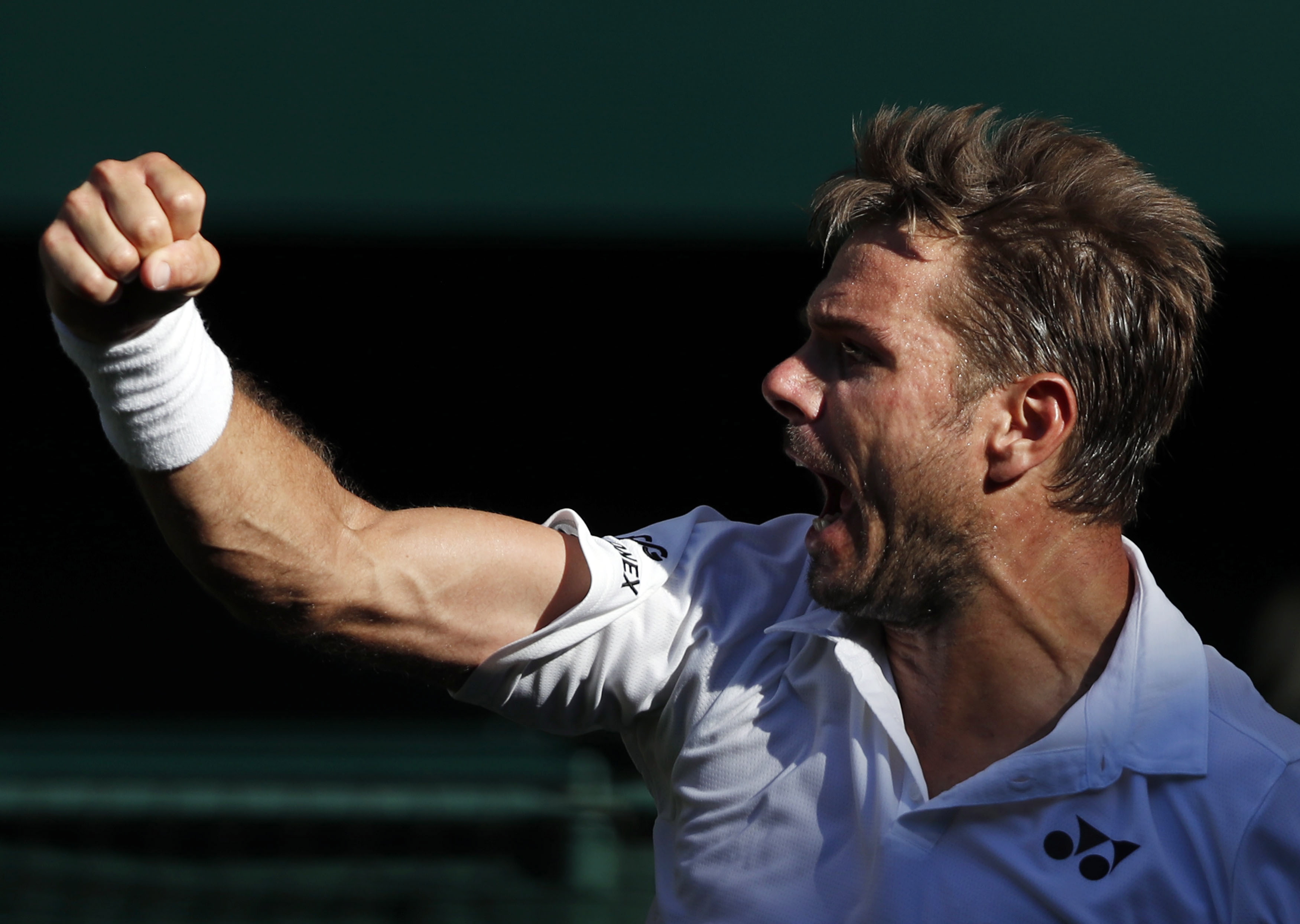 包含日本网球队逆转英国网球队，瓦林卡高光表现的词条