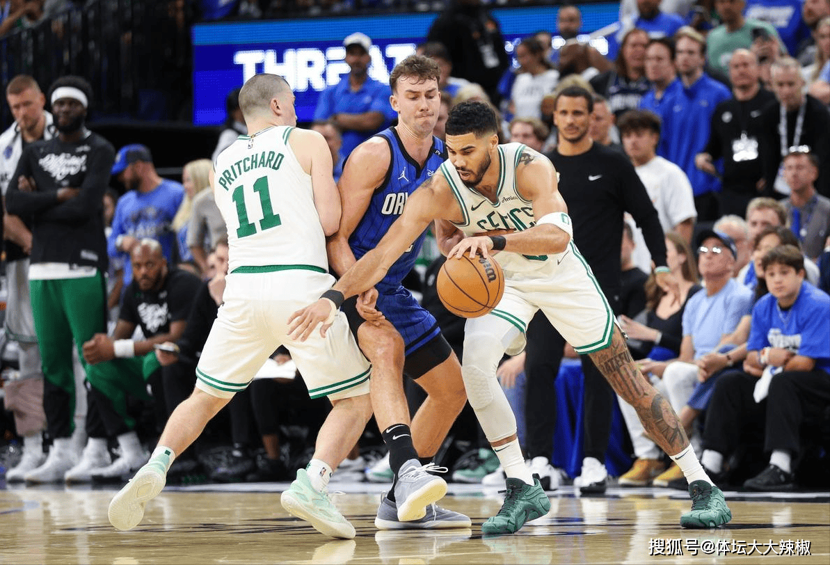 开云体育平台APP-包含灰熊横扫美国男篮，塔图姆关键制胜的词条