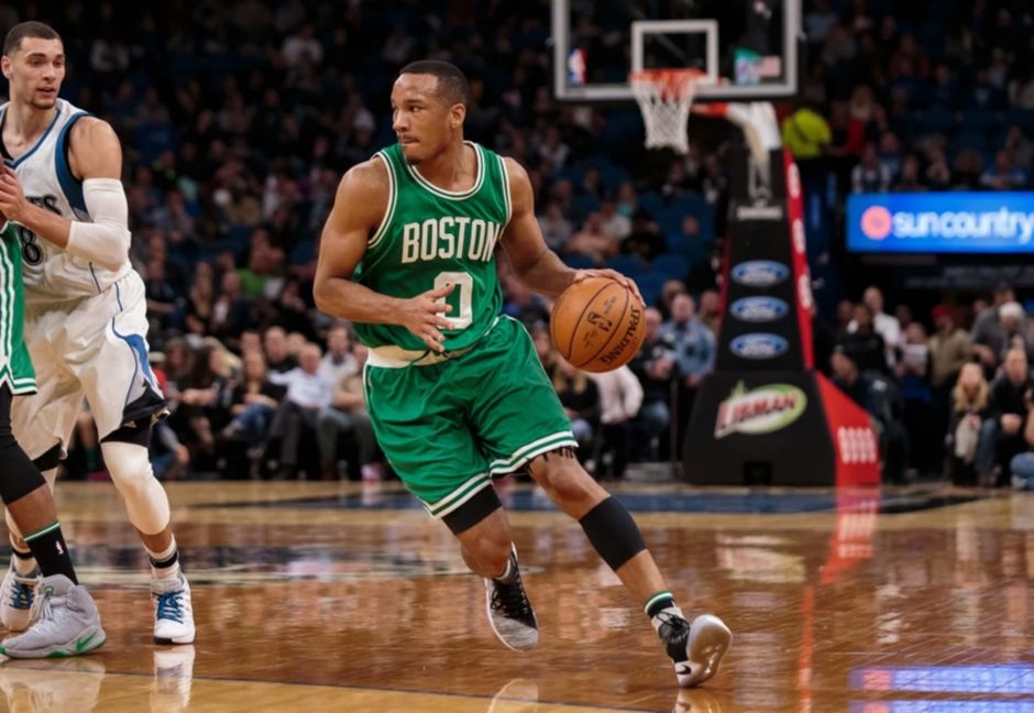 包含黄蜂逆转澳大利亚男篮，布拉德利一己之力扛起全队的词条